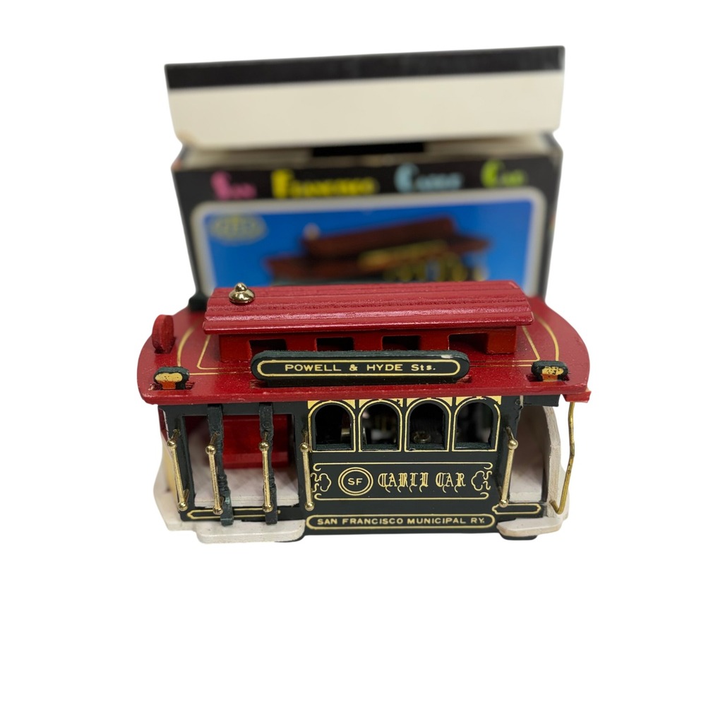 Vintage 1986 San Francisco Musical Cable Car Model Powell & Hyde Sts Red Black